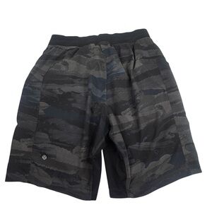 Lululemon Shorts Men's Medium Green Camo Liner less Pace Breaker Gym Stretch